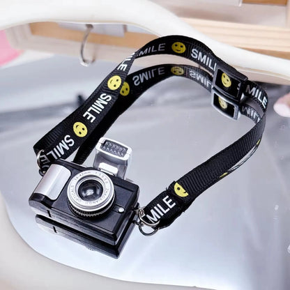 Blitzdoll camera with flash