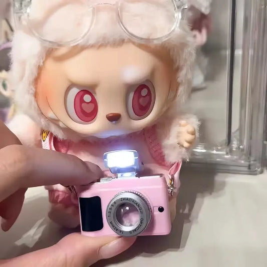 Blitzdoll camera with flash