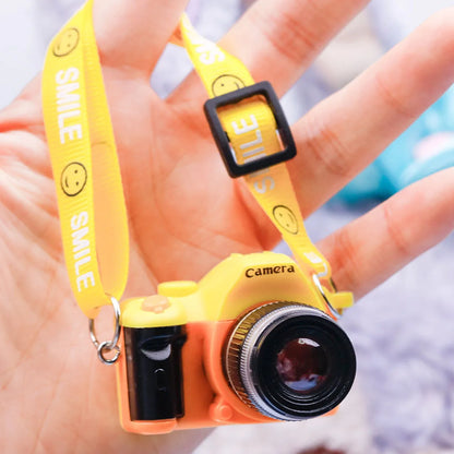 Blitzdoll camera with flash